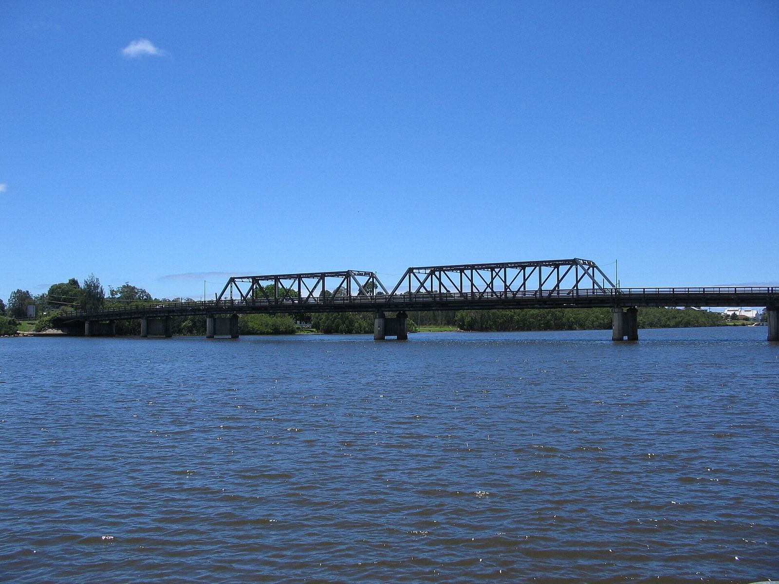 The Macksville Bridge over the Nambucca River